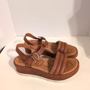NEW Born Women's Size 8M Brown Faro Leather Ankle Strap Platform Sandals